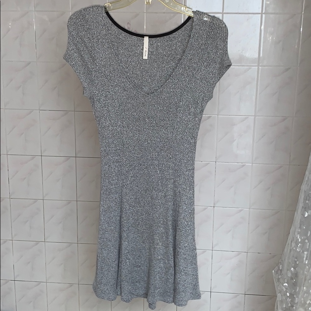 Grey Basic V Neck Skater Flare Dress - S/M